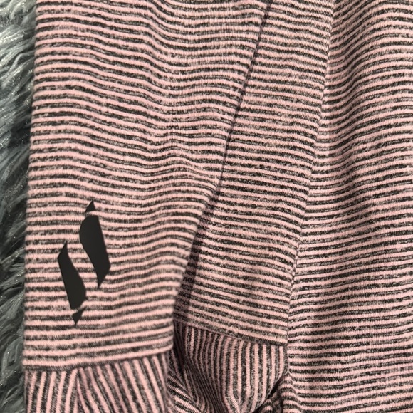 Skechers Pink Long Sleeve Hoodie Sweatshirt - Picture 7 of 8